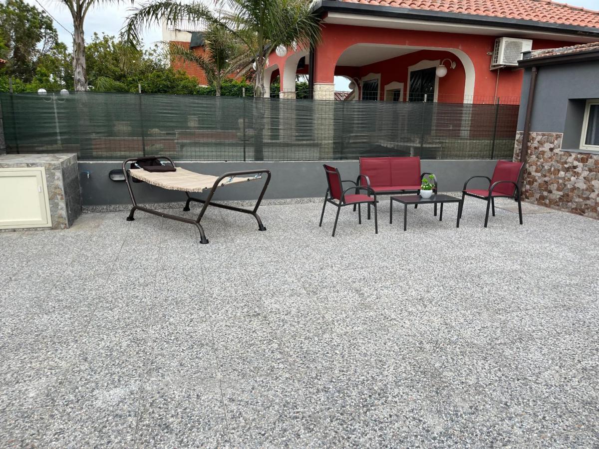 Baciati Dal Sole Apartment Catania Luaran gambar